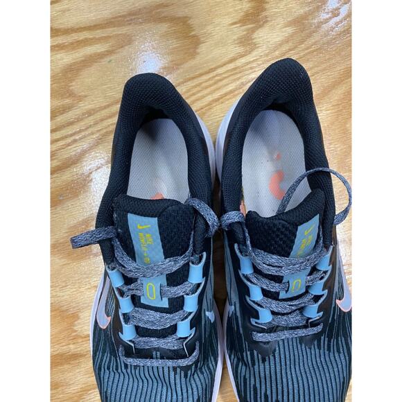 Nike Air Winflo 9 Sneaker Womens 9.5 Black Madder Running Shoes DD8686-004 S25 - Picture 2 of 8